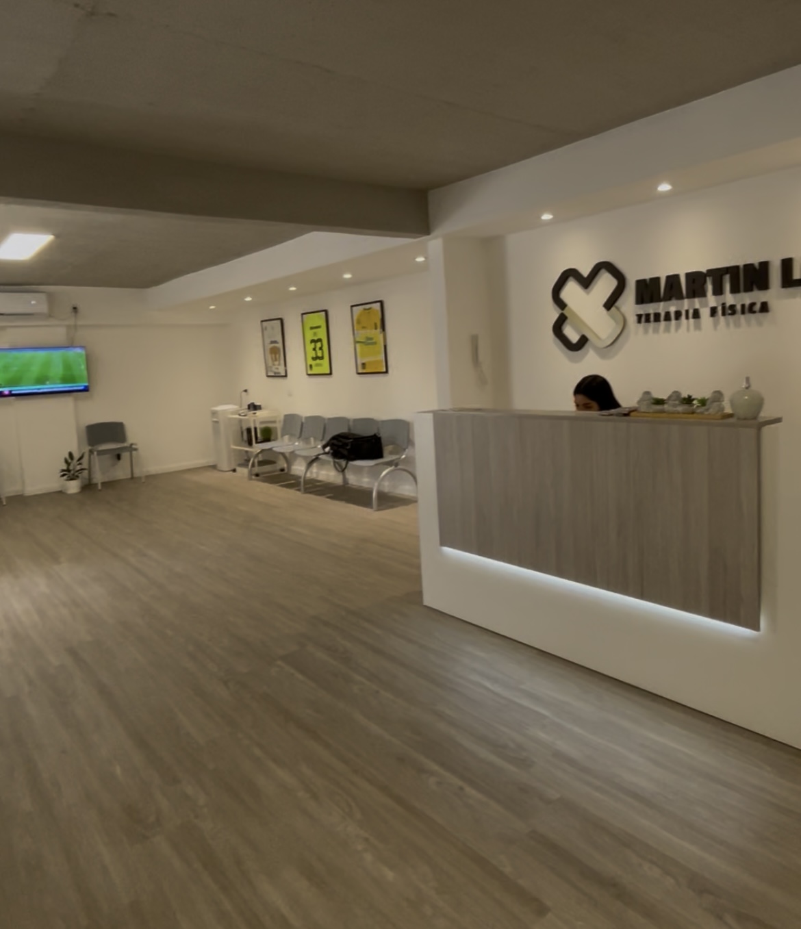 Recepción de Martin Leon Terapia Física